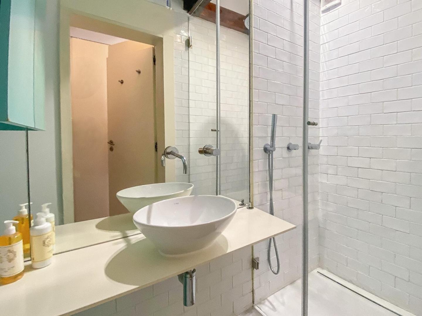 Ground Floor With Private Patio And Ac Lissabon