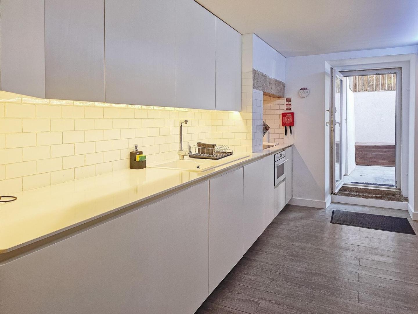 Apartment Ground Floor With Private Patio And Ac